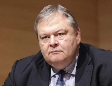 Βενιζέλος σε Spiegel: H κρίση δεν έχει παρέλθει